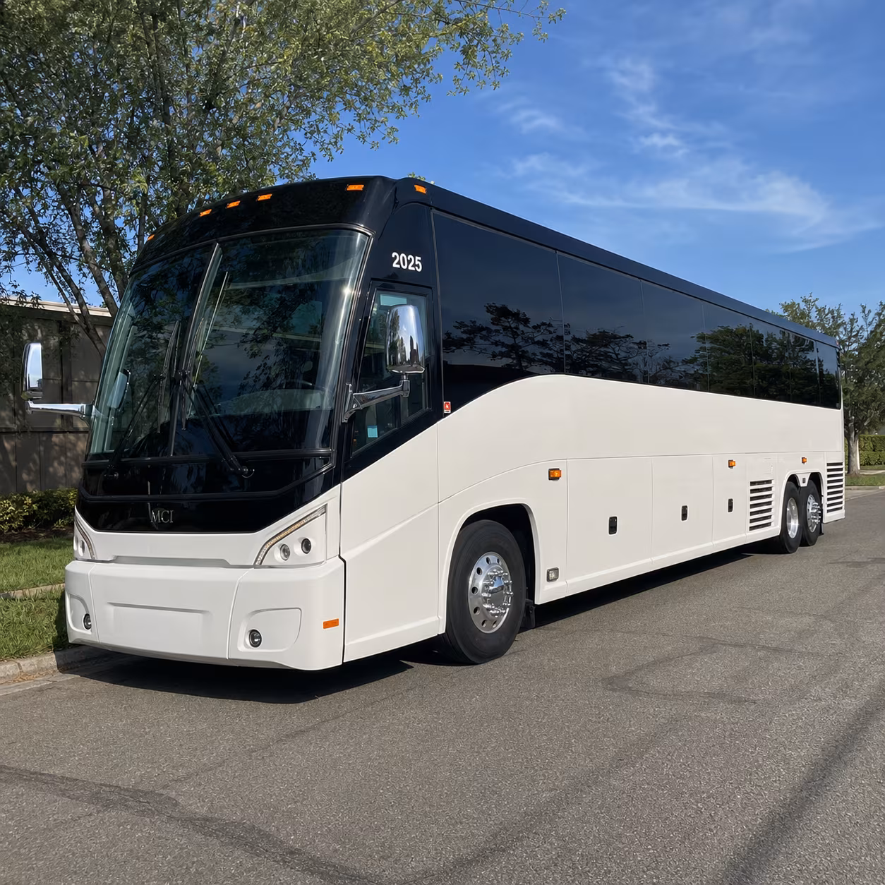 multi stop airport shuttle buses for corporate groups in warren