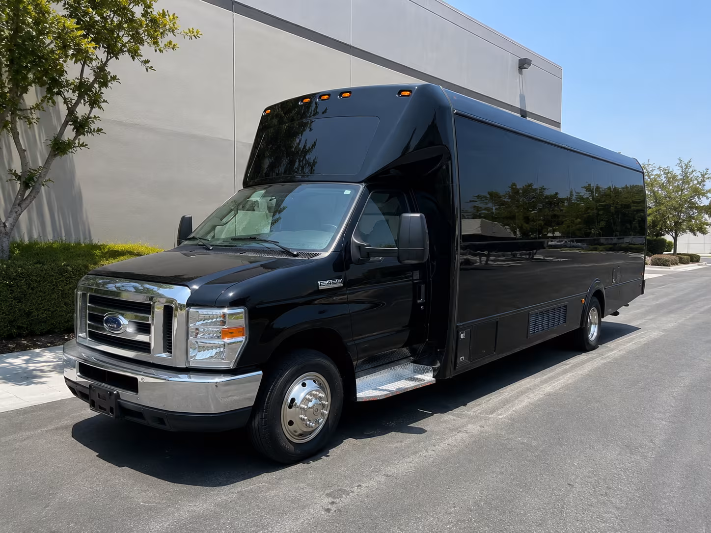 warren wedding party bus rental